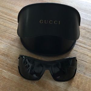 🔥GUCCI SUNGLASSES🔥